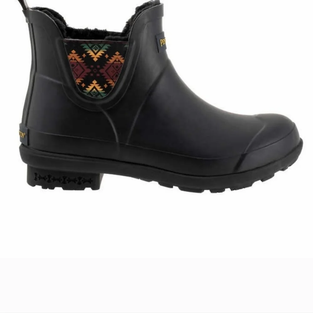 Pendleton Ladies' Chelsea Patterned Rainboot; new in box